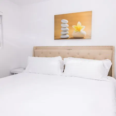 Villa Luxe Retreat, Modern Gem With Private Backyard Oasis à Austin Extérieur photo