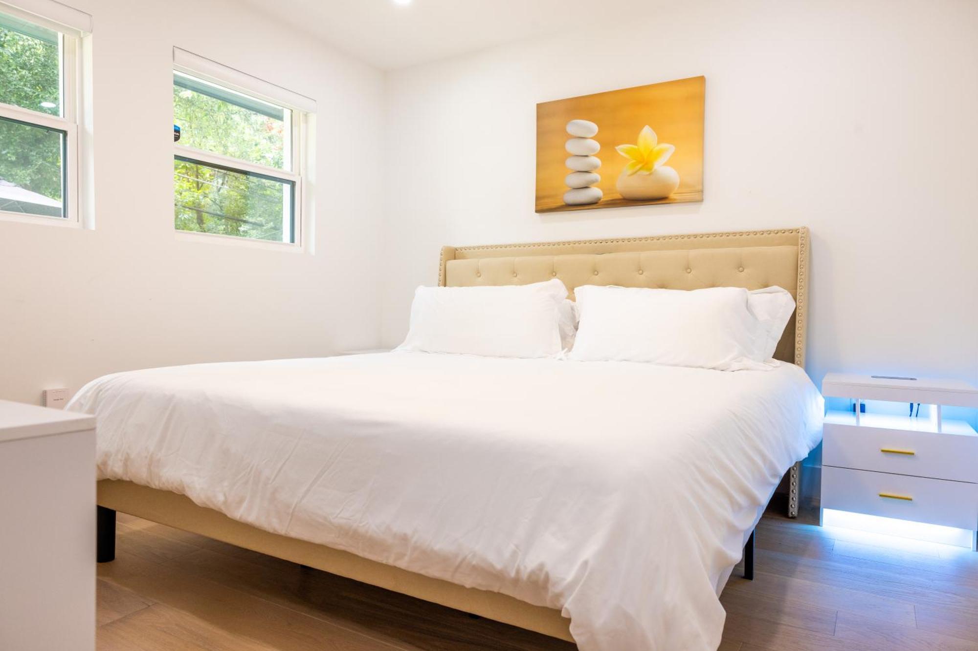Luxe Retreat, Modern Gem With Private Backyard Oasis Hébergement de vacances Austin